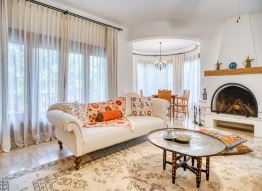 Premium Suite (with fireplace)