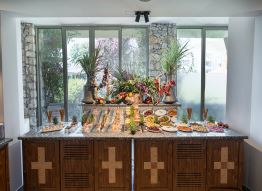 Food & Beverage