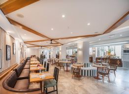Food & Beverage
